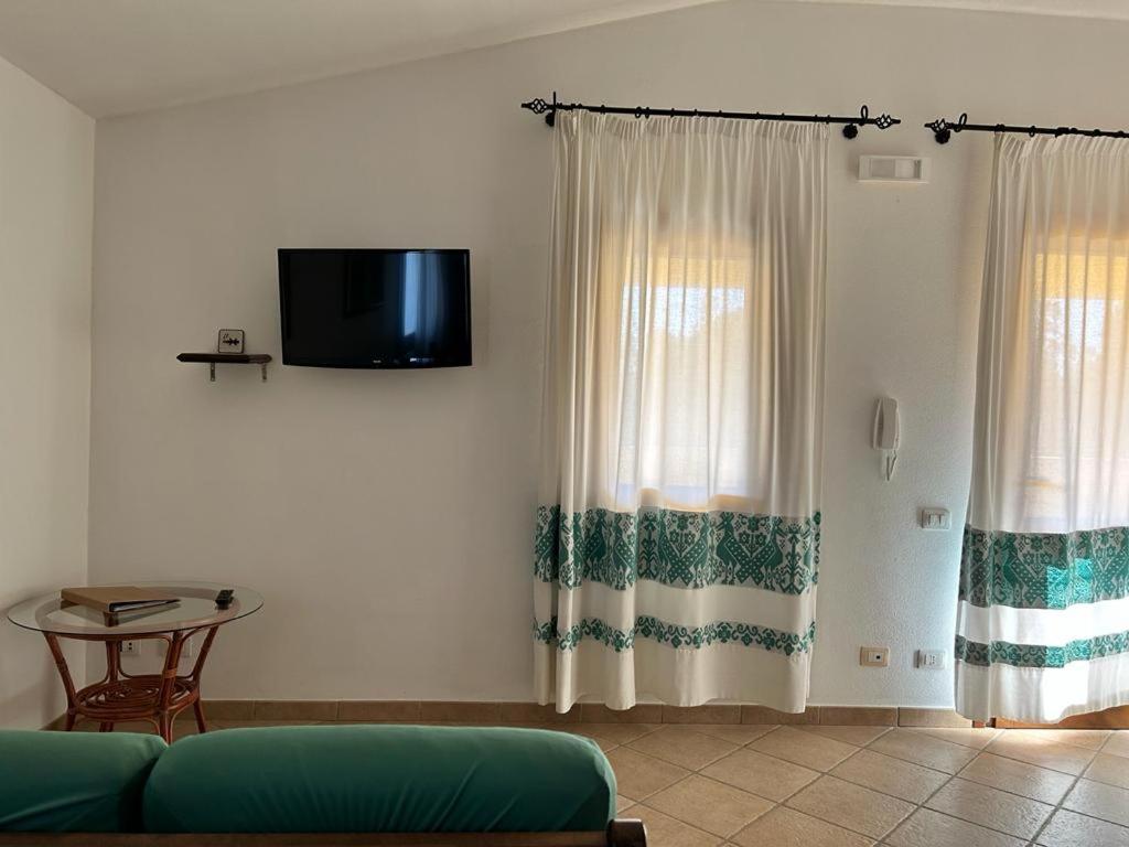 Hotel I Menhirs Annunziata  外观 照片
